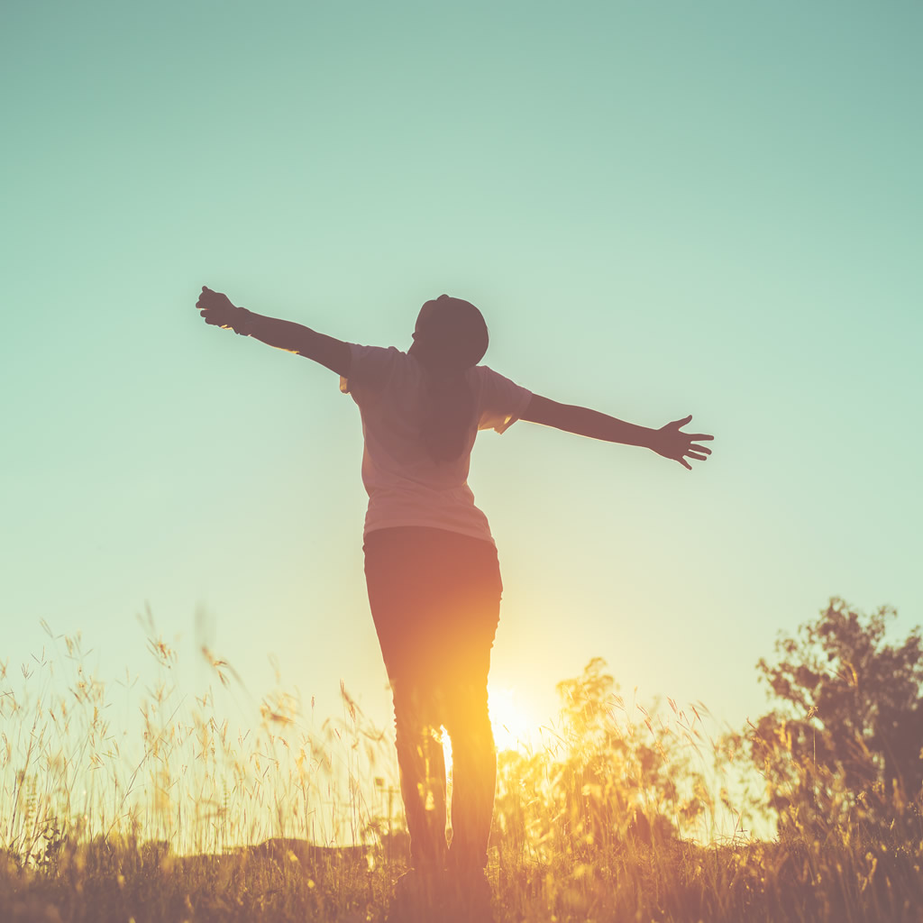 Entfliehe dem Alltag – Gönn dir eine Wellness-Auszeit! Entfliehe dem Alltag – Gönn dir eine Wellness-Auszeit!