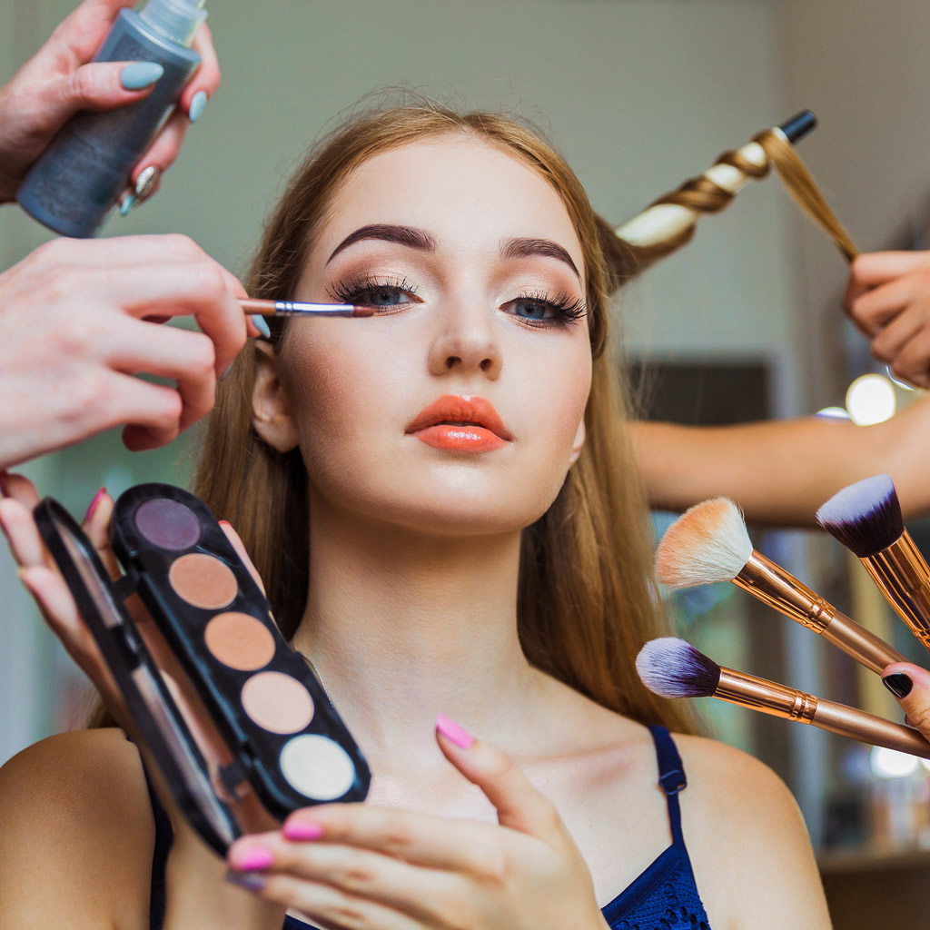 Make-up für reife Haut – Tipps für einen frischen Look Make-up für reife Haut – Tipps für einen frischen Look